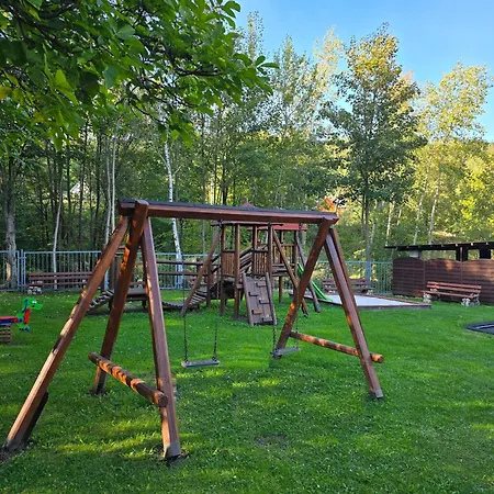 Osrodek Wczasowy Zielona منتجع برزيسكا